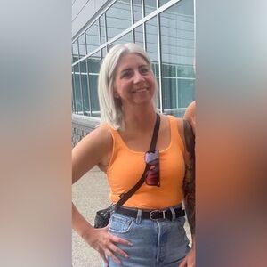 Meet your Posher, Courtney